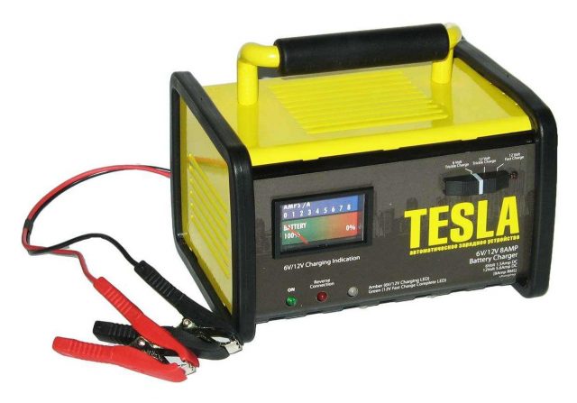 Автомобильное зарядное устройство TESLA ЗУ – 40080