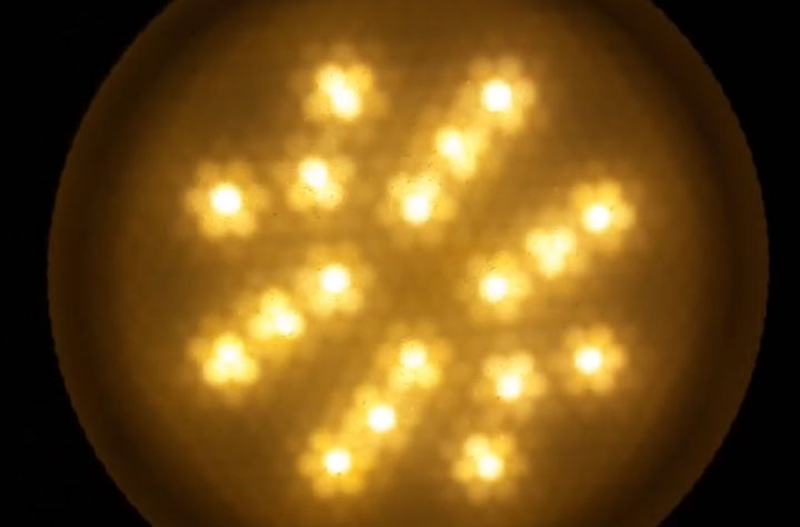 проверка светодиодной лампы без пульсации через смартфон