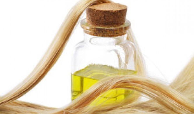 Как правильно использовать масло для волос, для чего оно нужно?