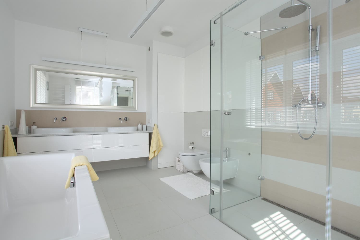 Отделка ванной комнаты пластиковыми панелями: 70 фото в интерьере